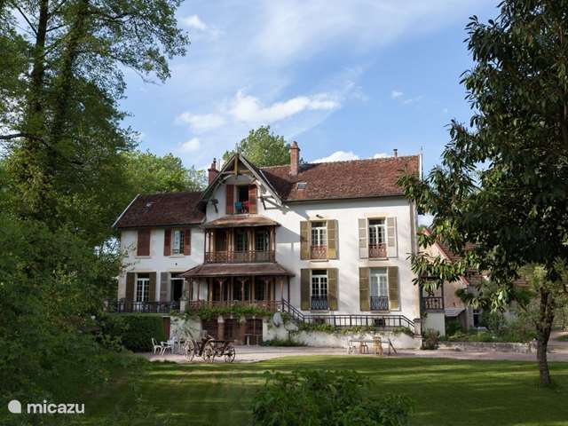 Group accommodation, France, Nièvre, Saint-Germain-des-Bois, holiday house Moulin du Merle, French water mill