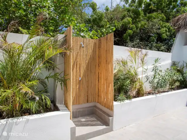 Location de Vacances Curaçao, Banda Ariba (est), Jan Thiel, villa - Villa Mangue Douche extérieure