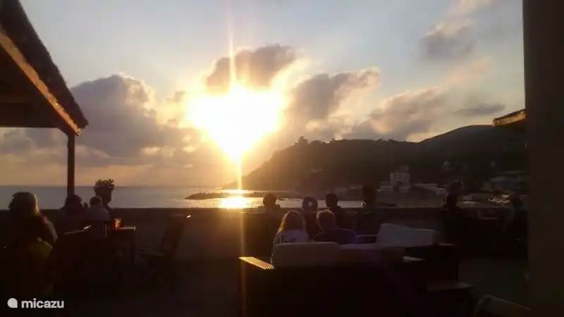 Aperitivo junto al mar