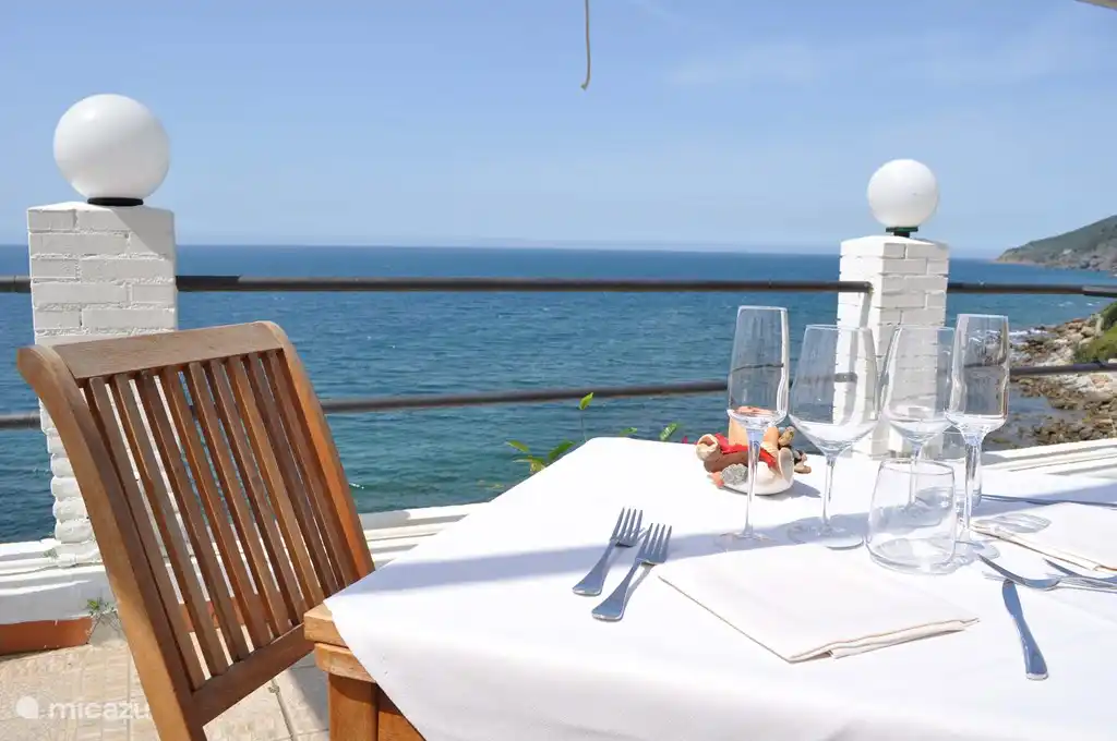 Almuerzo junto al mar