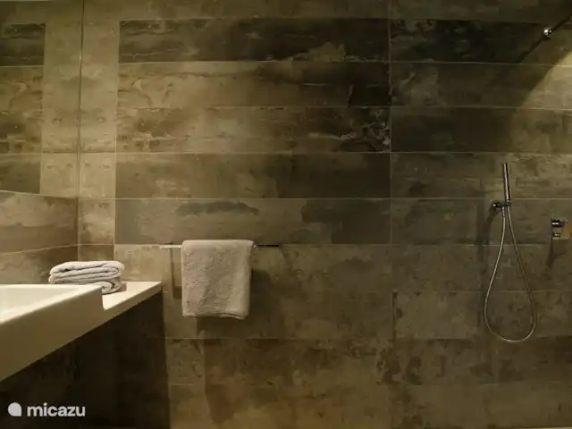 Villa Lasdrilla en Italia, Marche, Urbania - casa vacacional uno de los baños