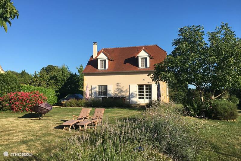 Vacation rental France, Dordogne, Anlhiac Holiday house Le Chatenet