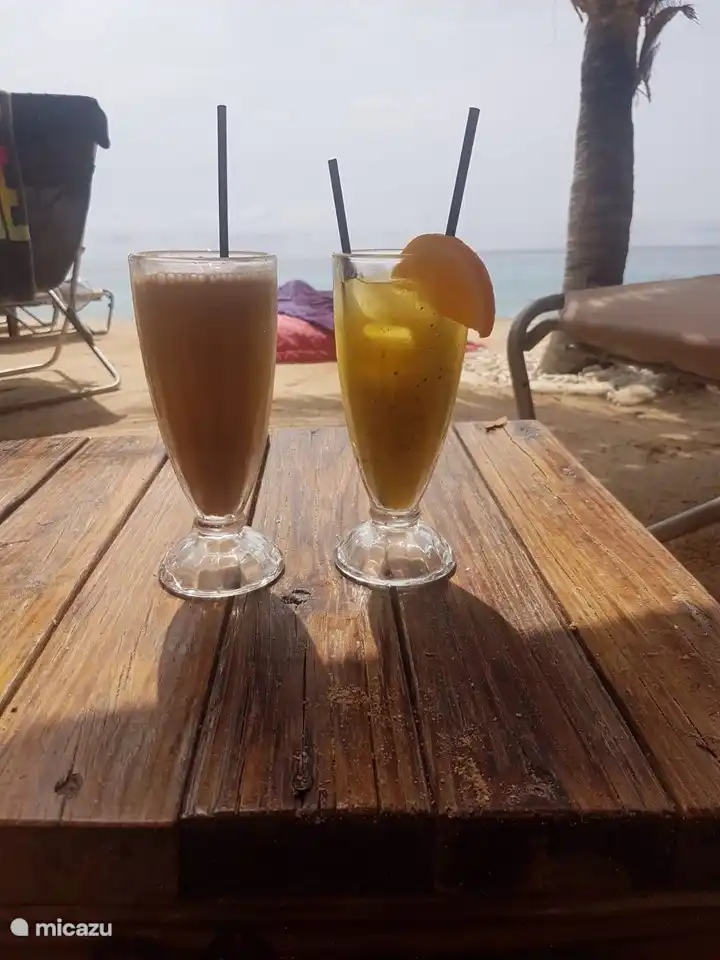 Heerlijke ijskoffie of smoothie bij Karakter