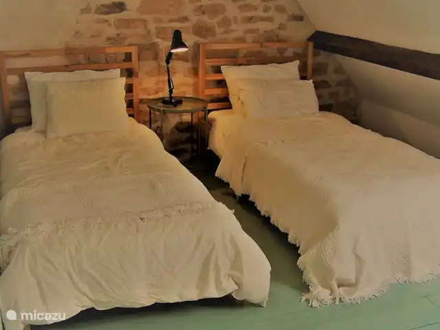 Maison de vacances Saint-Franchy La Montée | France, Nièvre, Saint-Franchy - maison de vacances Chambre au 1er étage avec 2 lits simples