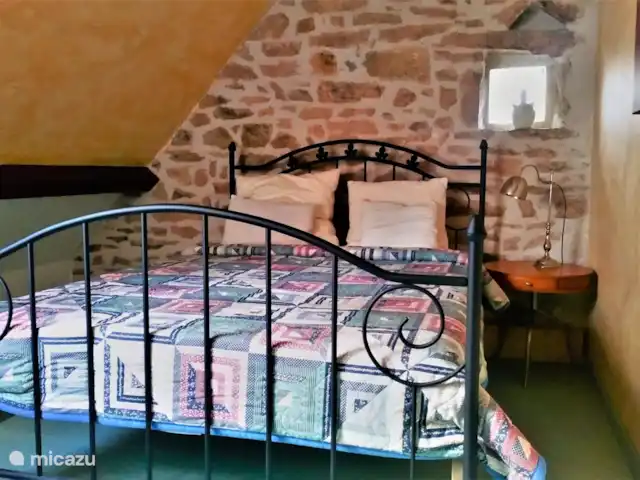 Maison de vacances Saint-Franchy La Montée | France, Nièvre, Saint-Franchy - maison de vacances 2ème chambre au premier étage avec un lit double