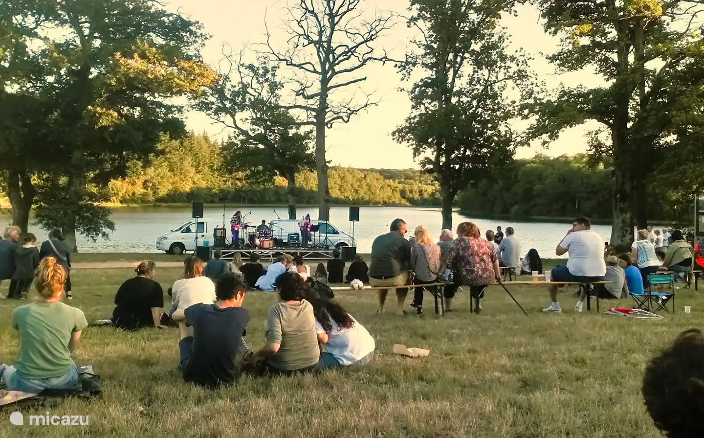 Live-Musik im Etang du Merle in den warmen Sommermonaten