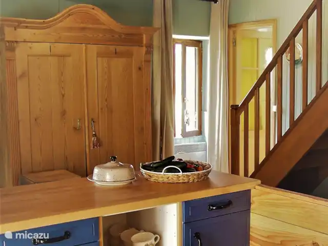 Maison de vacances Saint-Franchy La Montée | France, Nièvre, Saint-Franchy - maison de vacances 2e îlot de travail dans la cuisine