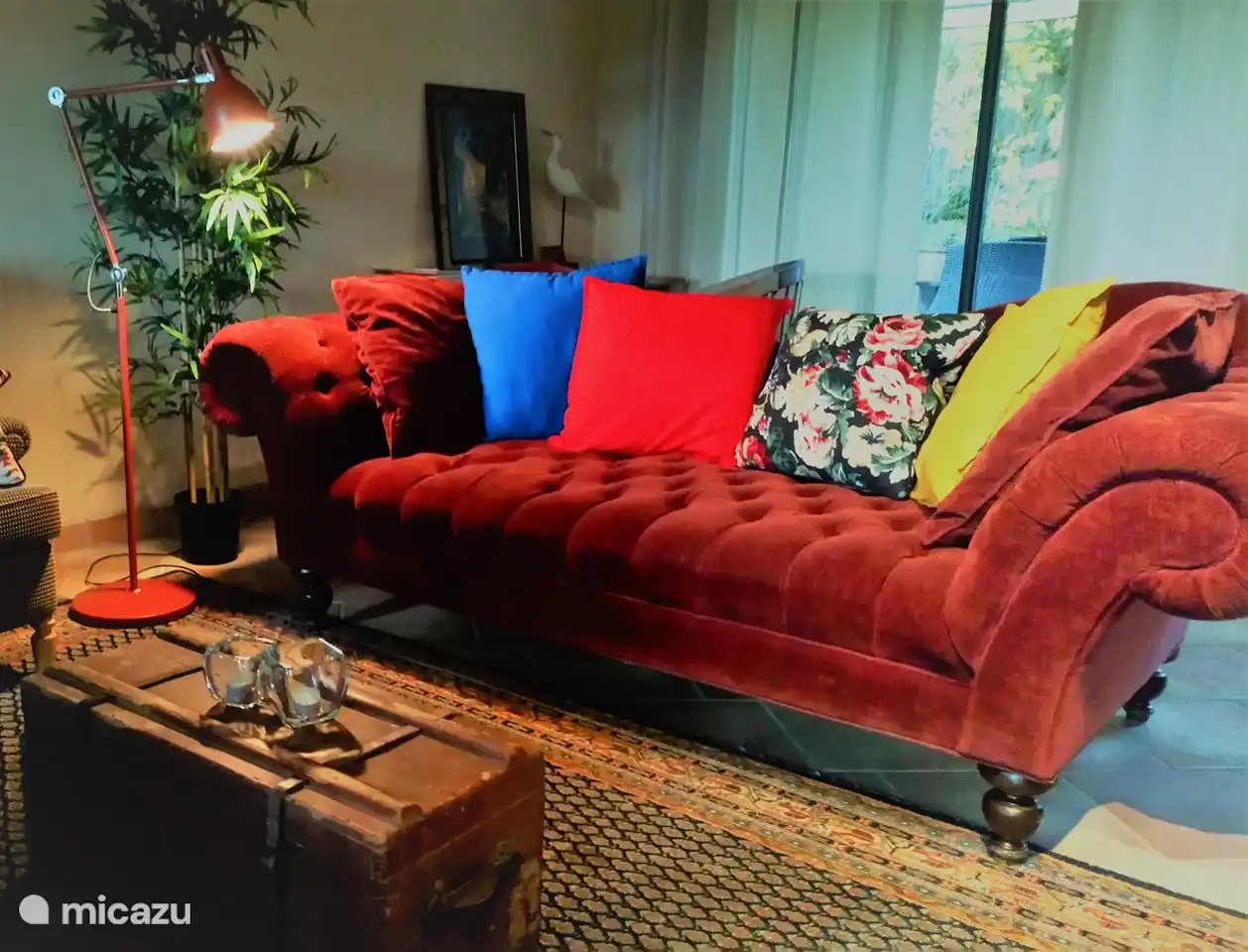 genießen Sie es, mit einem Buch in die Kissen zu sinken