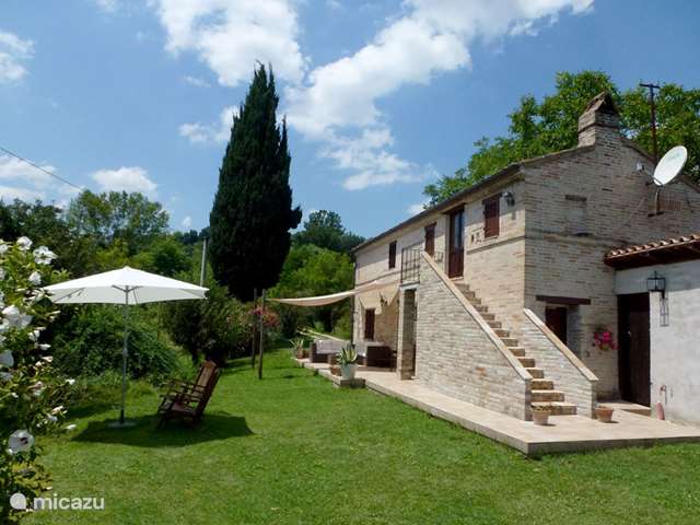 Holiday home in Italy, Marche, Monte Rinaldo - villa Casa Cipresse