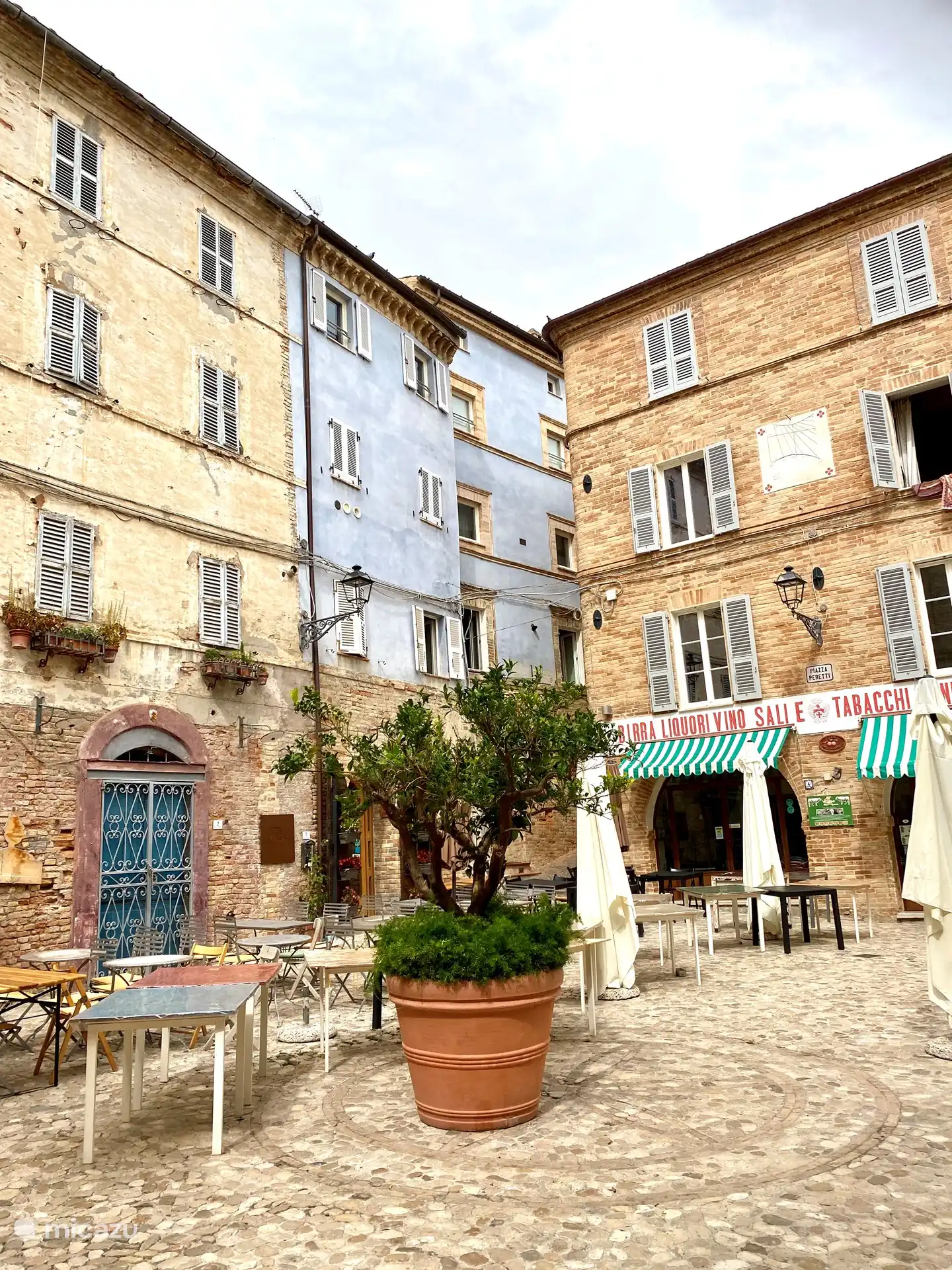 Platz in Grottamare alta