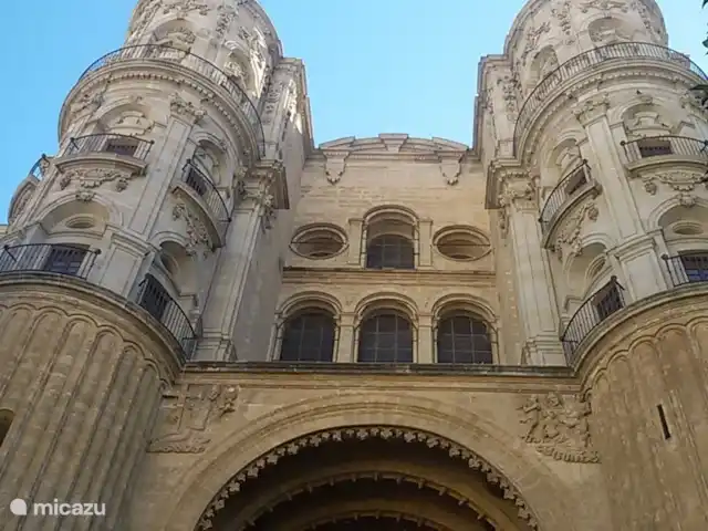 Location de Vacances Espagne, Costa del Sol, Comares, maison de vacances - Casa Bonita. Cathédrale de Málaga. Aussi appelé le 1-armé. Vous pouvez grimper ici pour avoir une vue unique sur Malaga.