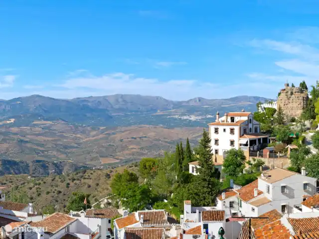 Location de Vacances Espagne, Costa del Sol, Comares, maison de vacances - Casa Bonita. Casa Bonita est situé à Comares, un charmant village qui n’a pas été nommé 'Pueblo magico d’España' pour rien.