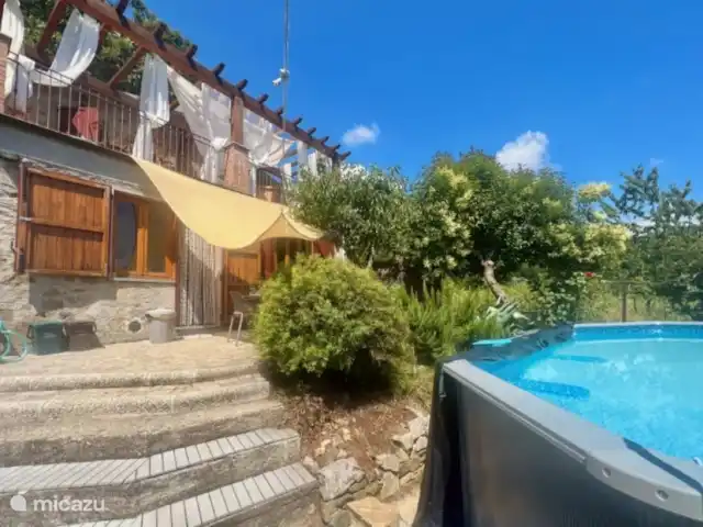 Location de Vacances Italie, Toscane, Borgo a Mozzano, maison de vacances - Ambra Semelle Location de Vacances Italie, Toscane, Borgo a Mozzano, maison de vacances - Ambra Semelle