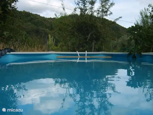 Location de Vacances Italie, Toscane, Borgo a Mozzano, maison de vacances - Ambra Semelle Une piscine avec vue ! Jouissance non perturbée (également nue si vous le souhaitez), intimité, aucun vis-à-vis, aucun voisin direct