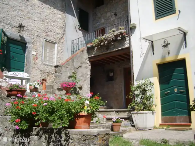 Location de Vacances Italie, Toscane, Borgo a Mozzano, maison de vacances - Ambra Semelle Centre du village Partigliano
