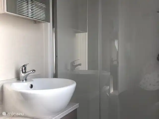 Parc Valrose | France, Côte d'Azur, La Londe-les-Maures - chalet Salle de bains