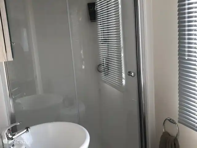 Parc Valrose | France, Côte d'Azur, La Londe-les-Maures - chalet Douche