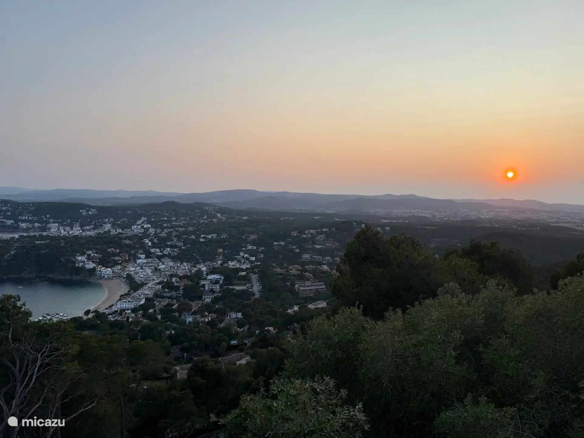 Blick von Far Nomo auf Llafranc und Calella