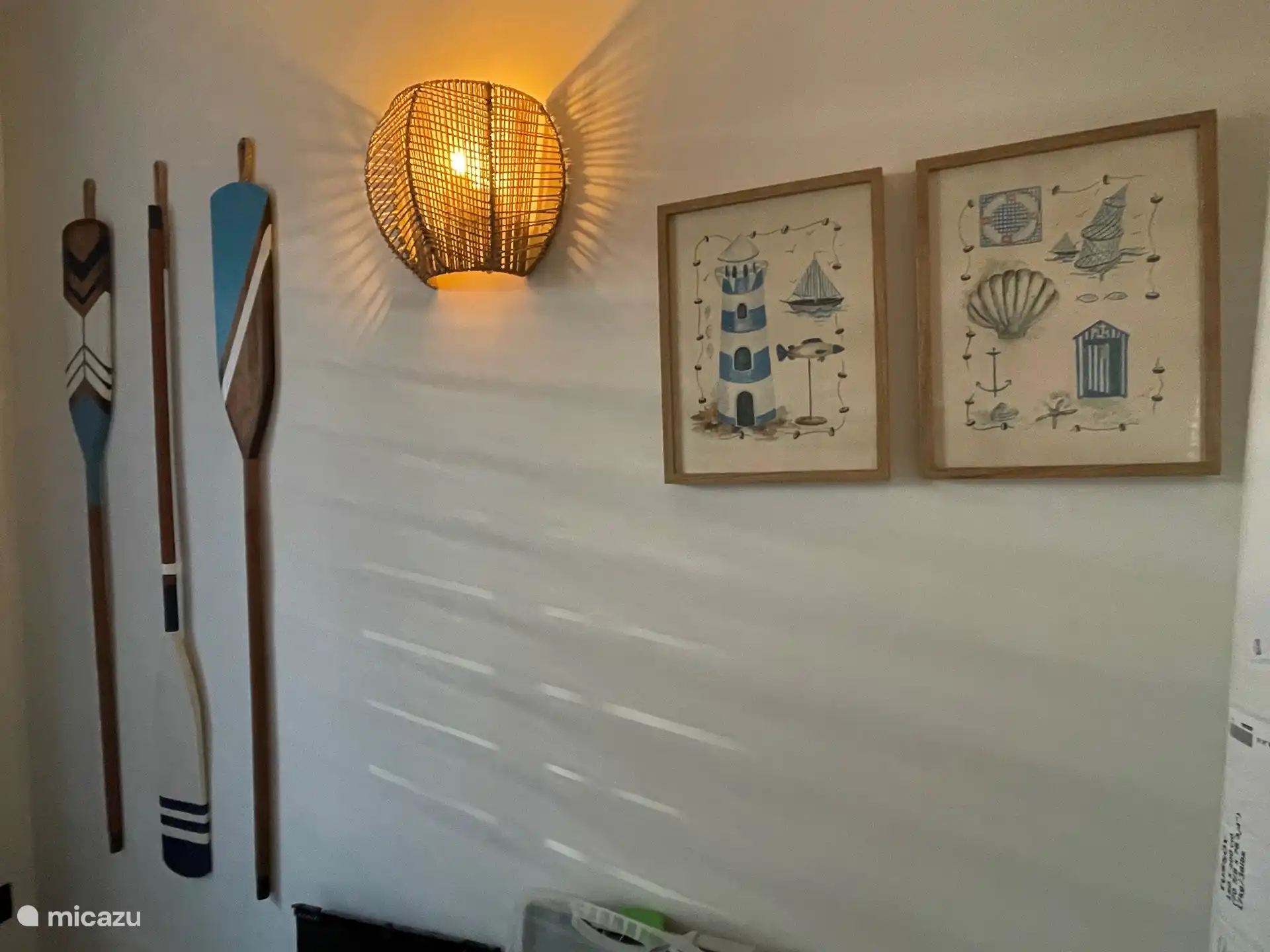 Wand im Schlafzimmer mit Etagenbetten