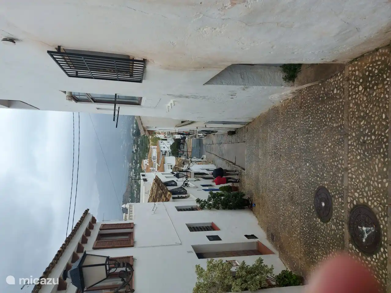 Schöne alte, aber steile Straßen im alten Zentrum von Altea.