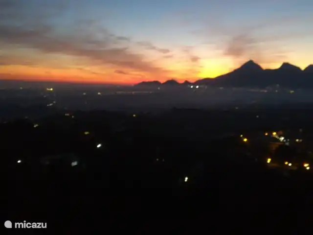 Casa Kiek huren in Spanje, Costa Blanca, Altea - vakantiehuis Zo kan een zonsondergang er vanuit de living uitzien.