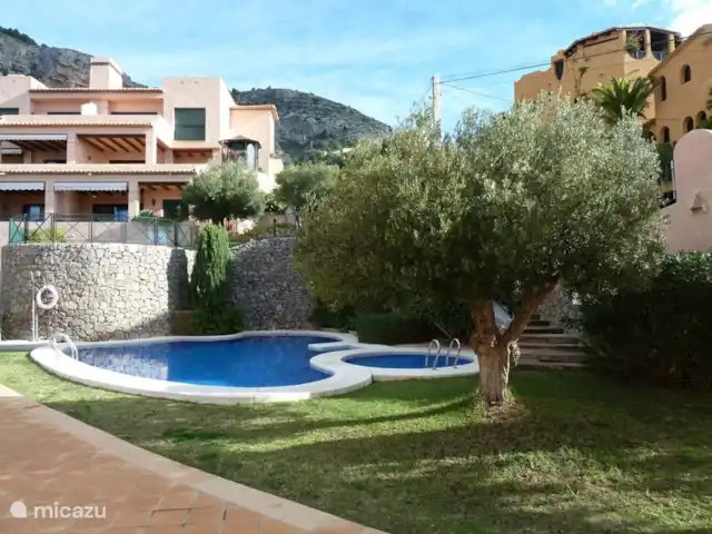 Casa Kiek huren in Spanje, Costa Blanca, Altea - vakantiehuis Zwembad met voor de kleintjes een ondiep badje.