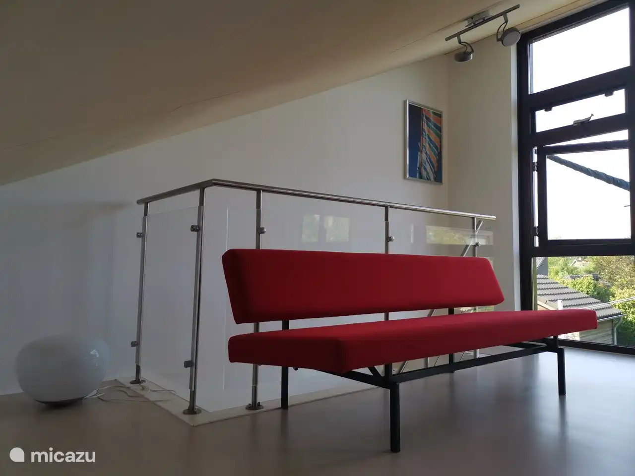 Vide ersten Stock mit Gispen Schlafsofa