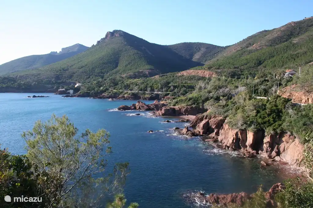 Die wunderschöne Küste der Corniche