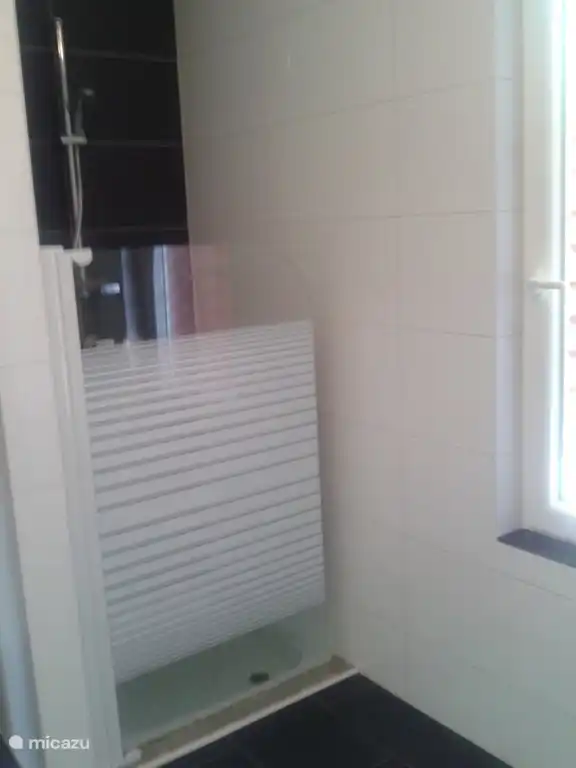 Dusche im Erdgeschoss