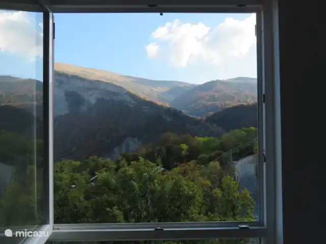 Arbre des Roses | France, Hautes-Alpes, Manteyer - chalet voir la chambre