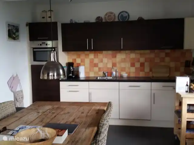 Arbre des Roses | France, Hautes-Alpes, Manteyer - chalet La cuisine