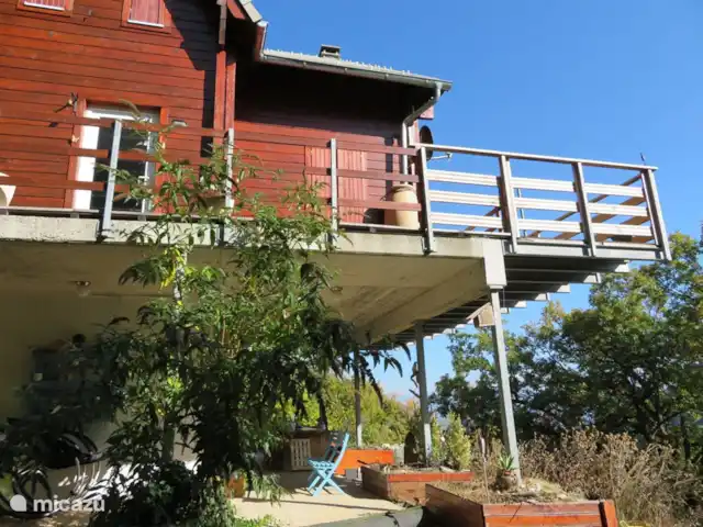 Arbre des Roses | France, Hautes-Alpes, Manteyer - chalet vue de côté