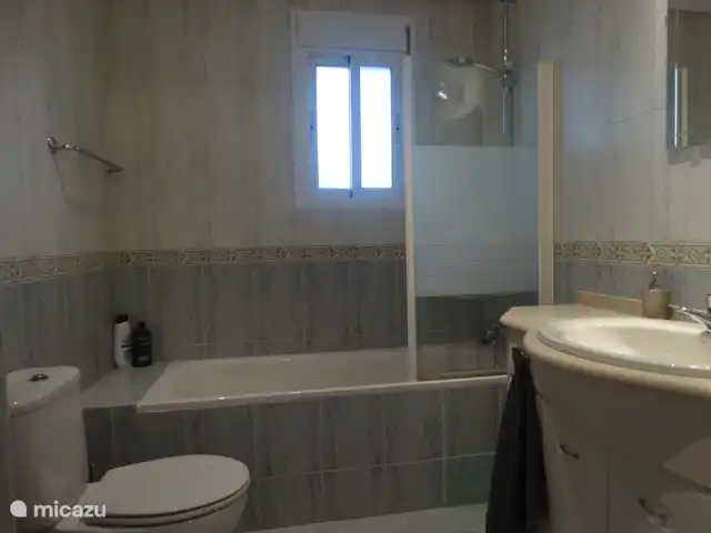 Sierra Vista | Espagne, Costa de Almeria, Vera-Plage - villa Salle de bain du bas avec baignoire et douche