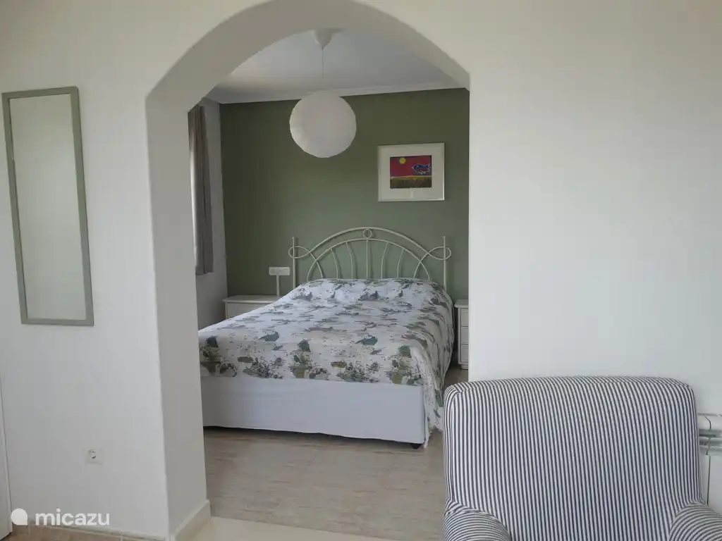 Bedroom with extension