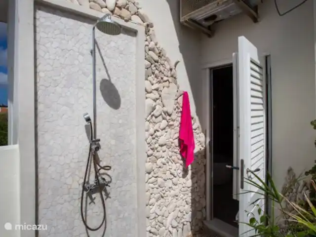 Villa Libre Curacao | Curaçao, Banda Ariba (est), Jan Thiel - villa Douche extérieure