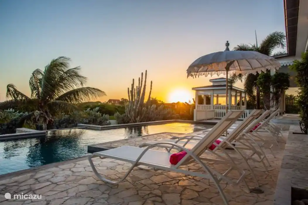 Coucher de soleil à la Villa Libre