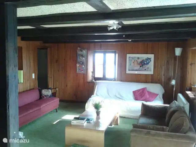 Alta Vista en Francia, Alta Saboya, Chevenoz - casa vacacional Frente de la sala de estar