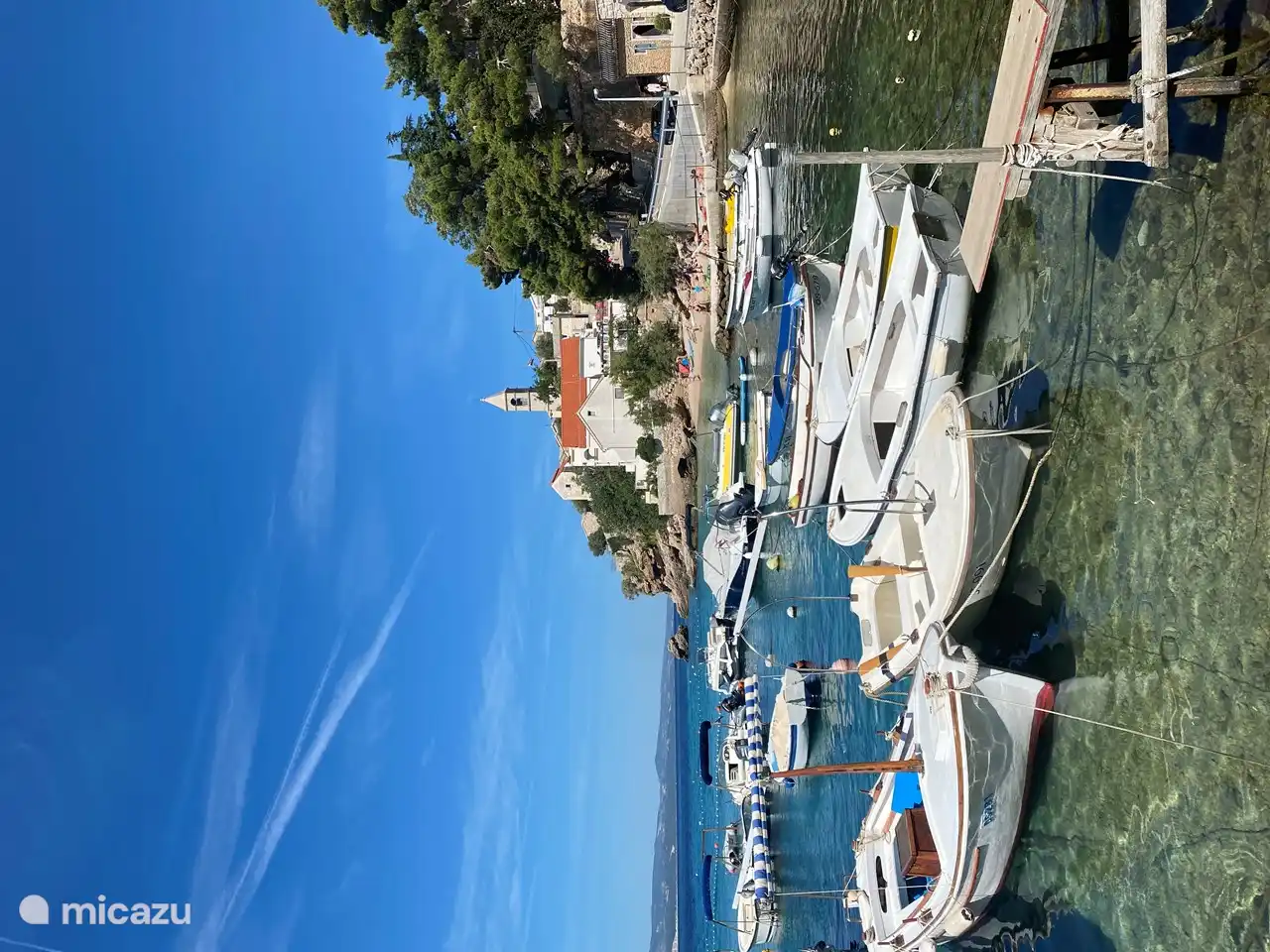 Vista del pueblo vecino de Pisak.