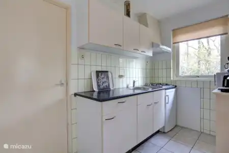 Vakantiehuis Nederland, Drenthe, Meppen bungalow Huisdiervriendelijk Vakantiehuis Keuken met div. apparaten