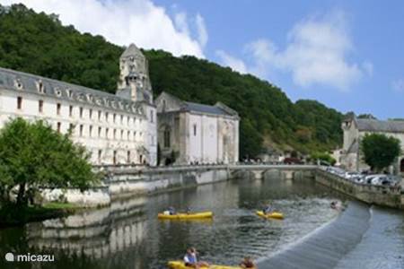 Picture is from Brantome