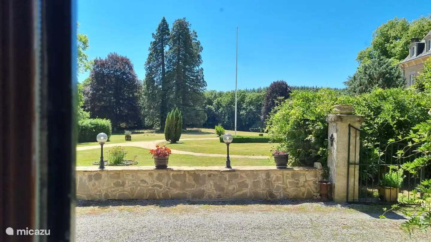 Überblick über den Park von der Haustür aus