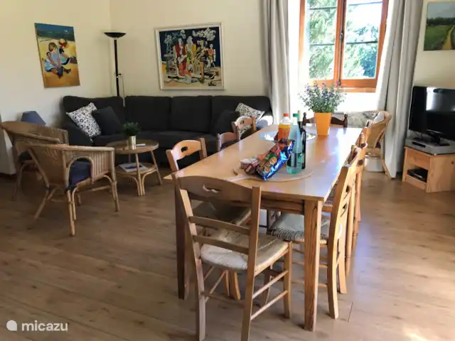 Joffreny | France, Haute-Vienne, Bussière-Galant - gîte / cottage Salle à manger, cuisine et regarder la télévision en 1 endroit