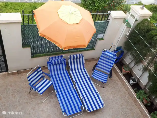 geschakelde woning huren in Spanje, Costa Blanca, Santa Pola – Casa Santa Pola strandmeubilair