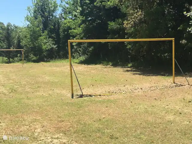 Mobil home camping familial en bord de mer | Italie, Toscane, Viareggio - maison de vacances Terrain de football