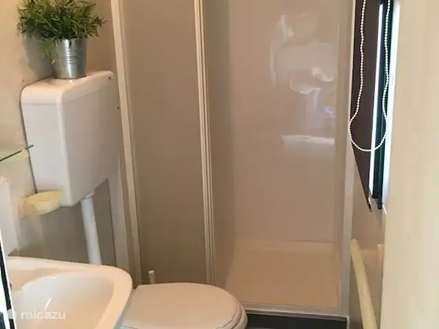 Mobil home camping familial en bord de mer | Italie, Toscane, Viareggio - maison de vacances Salle de bains