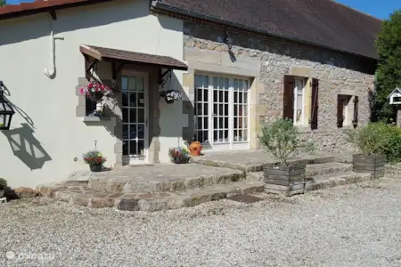 Vacation rental France, Allier, Saint-Plaisir farmhouse Domaine Le Taillis Vacation rental France, Allier, Saint-Plaisir farmhouse Domaine Le Taillis