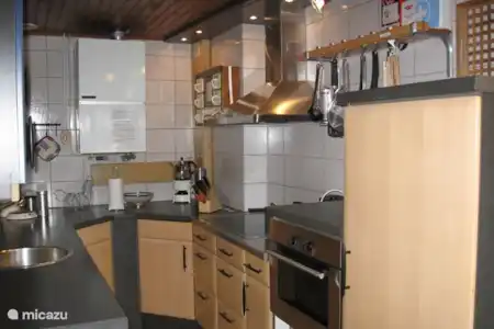 Vacation rental France, Allier, Saint-Plaisir farmhouse Domaine Le Taillis The complete kitchen