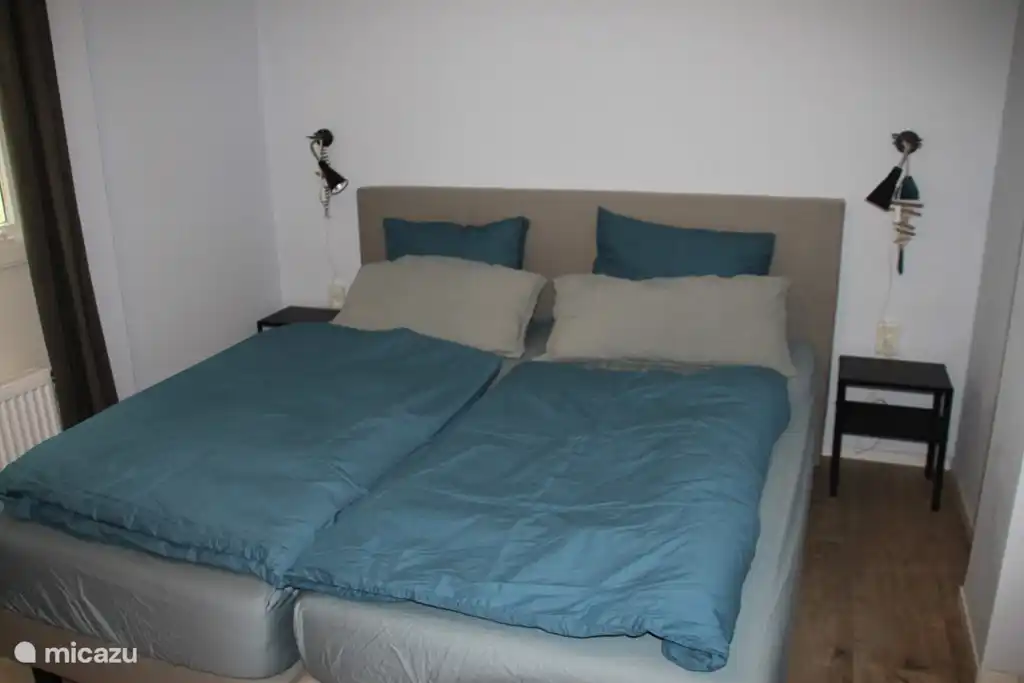 Schlafzimmer 2