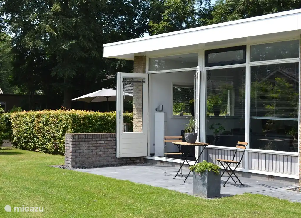 Luxe bungalow in centrum Diever in Diever, Drenthe huren? | Micazu