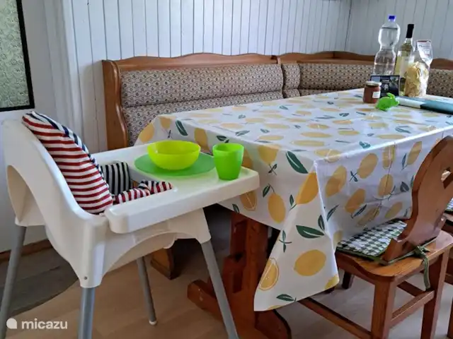 gîte / cottage huren in Tsjechië, Liberec, Levousy – Cottage Levousy En ook een kinderstoel staat voor je kleintje klaar.